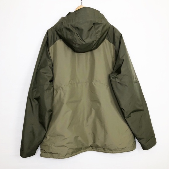Patagonia, insulated powdertown water repellent, hooded jacket - Picture 9 of 11